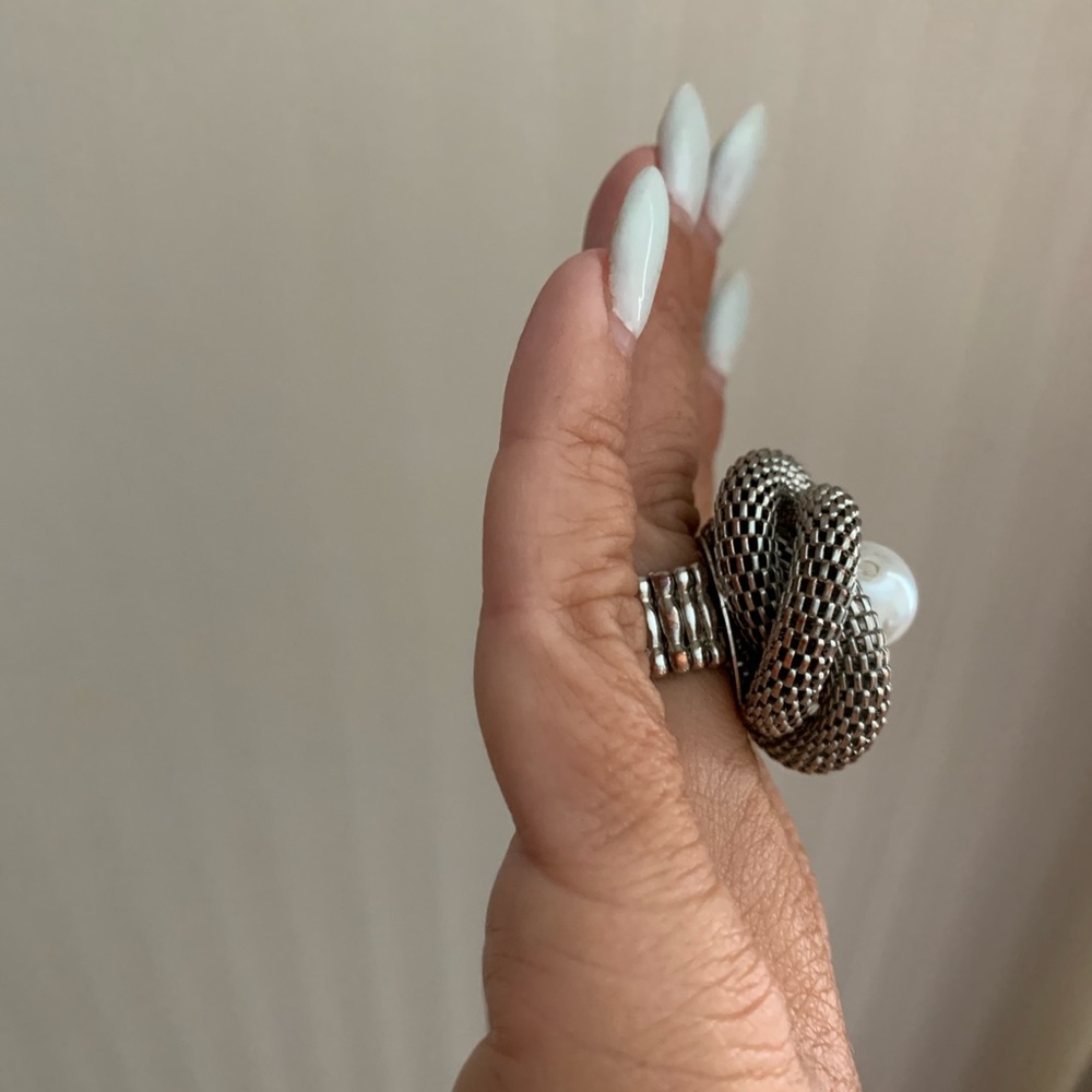 Silvertone Flower Cocktail Ring - image 7